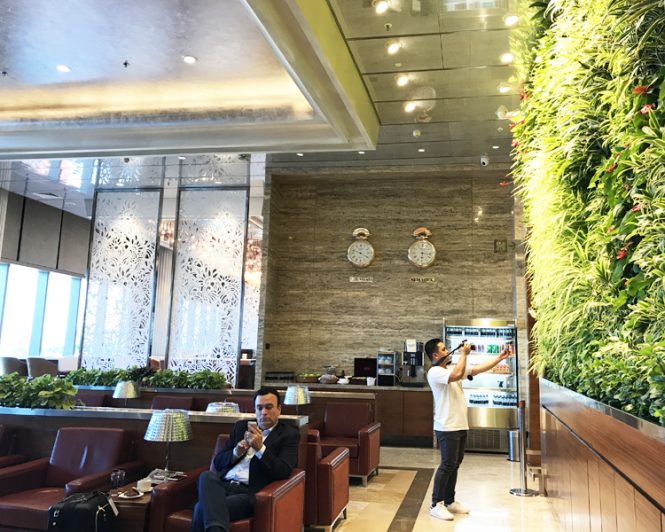 Mumbai Airport Lounge CardExpert