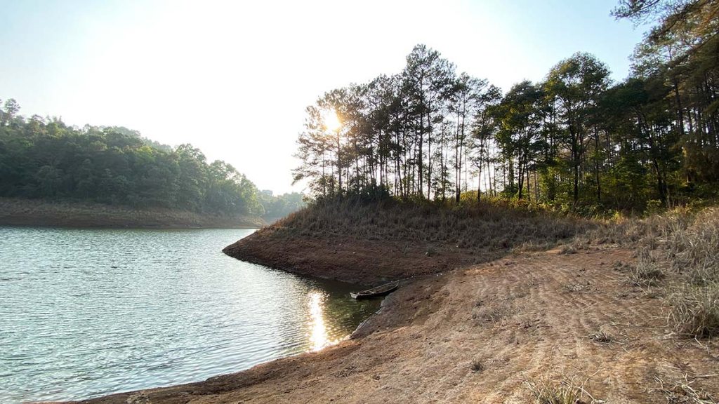 Umiam Lake area - A Short Trek from the hotel