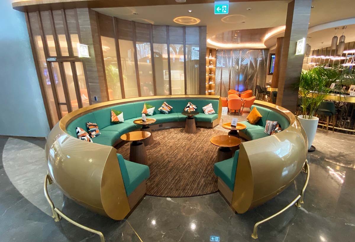 Modern Lounge Area
