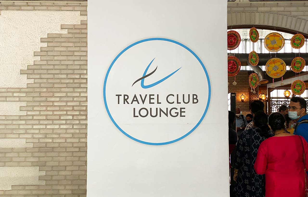 travel club lounge kolkata booking