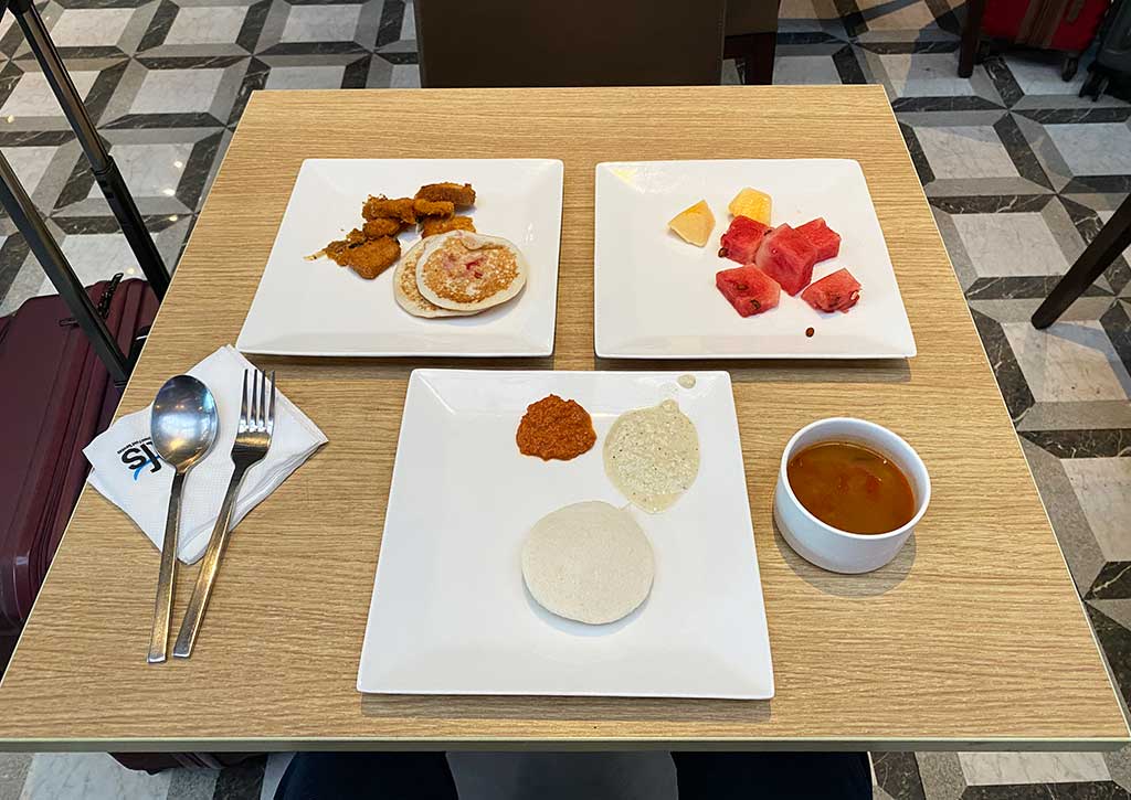 kolkata premium airport lounge - Food