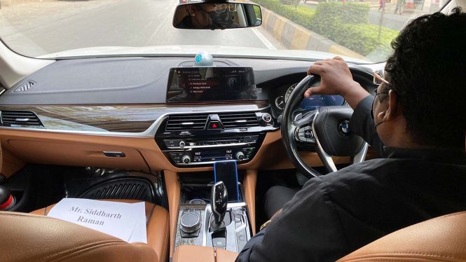 luxury airport transfer service india