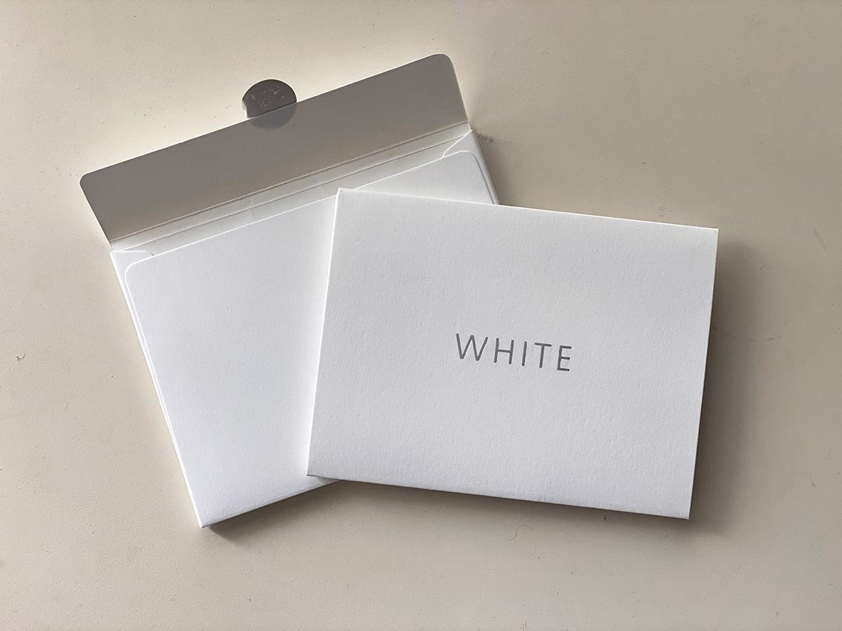 Kotak White Card - Contents