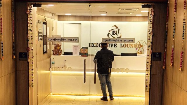 IRCTC Railway Lounge, New Delhi Review (Platform 1)